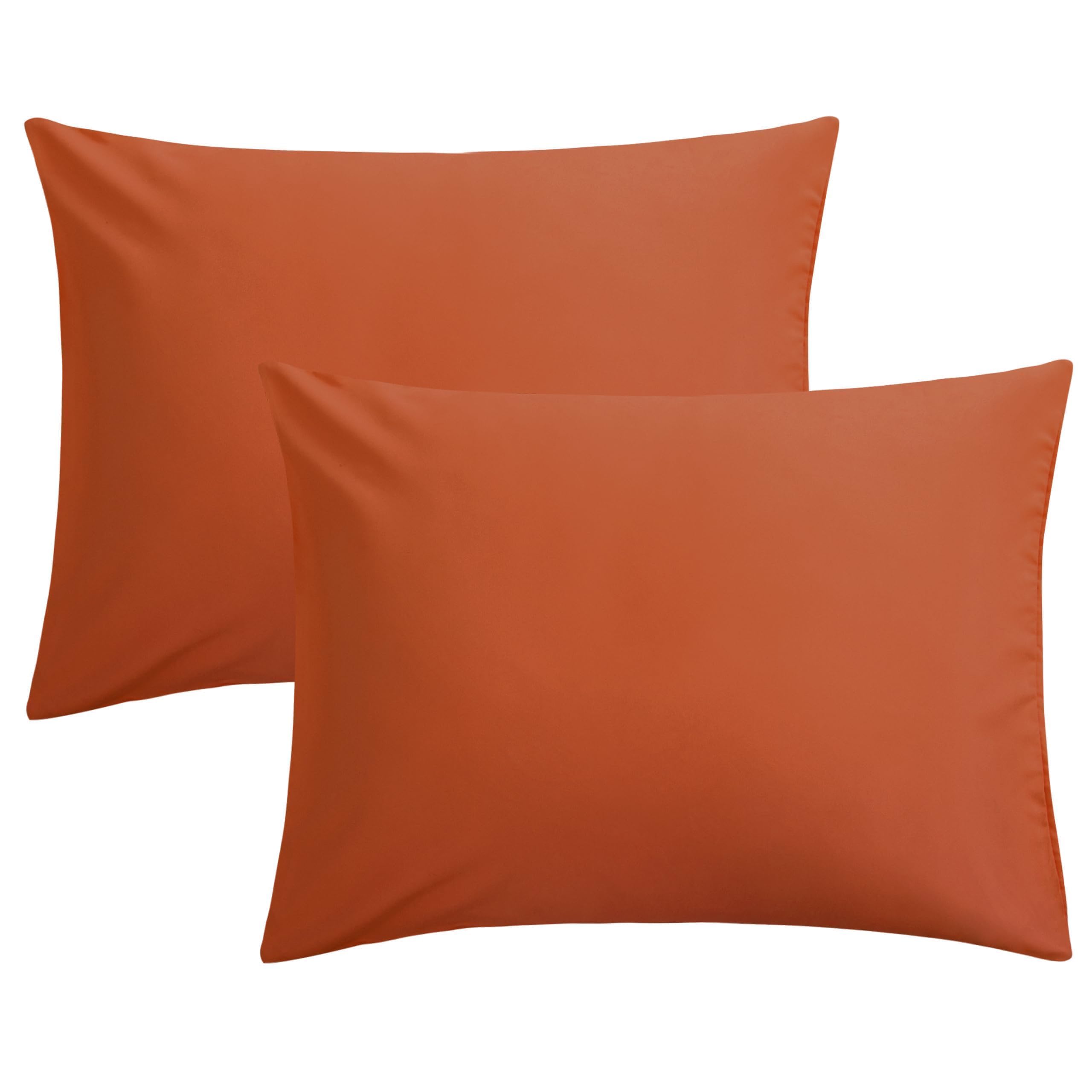 FLXXIE Pillow Cases Queen, Soft Microfiber Pillow Covers with Envelope Closure, Wrinkle Resistant Pillowcases, 2 Piece Set, 20x30, Black