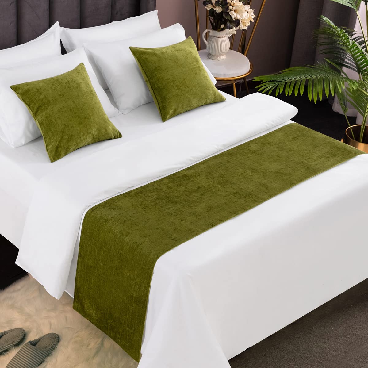 AMBERIS Bed Runner Grey, Chenille Soft No Fading Modern Bed Scarf (Pillowcases Sold Separately)