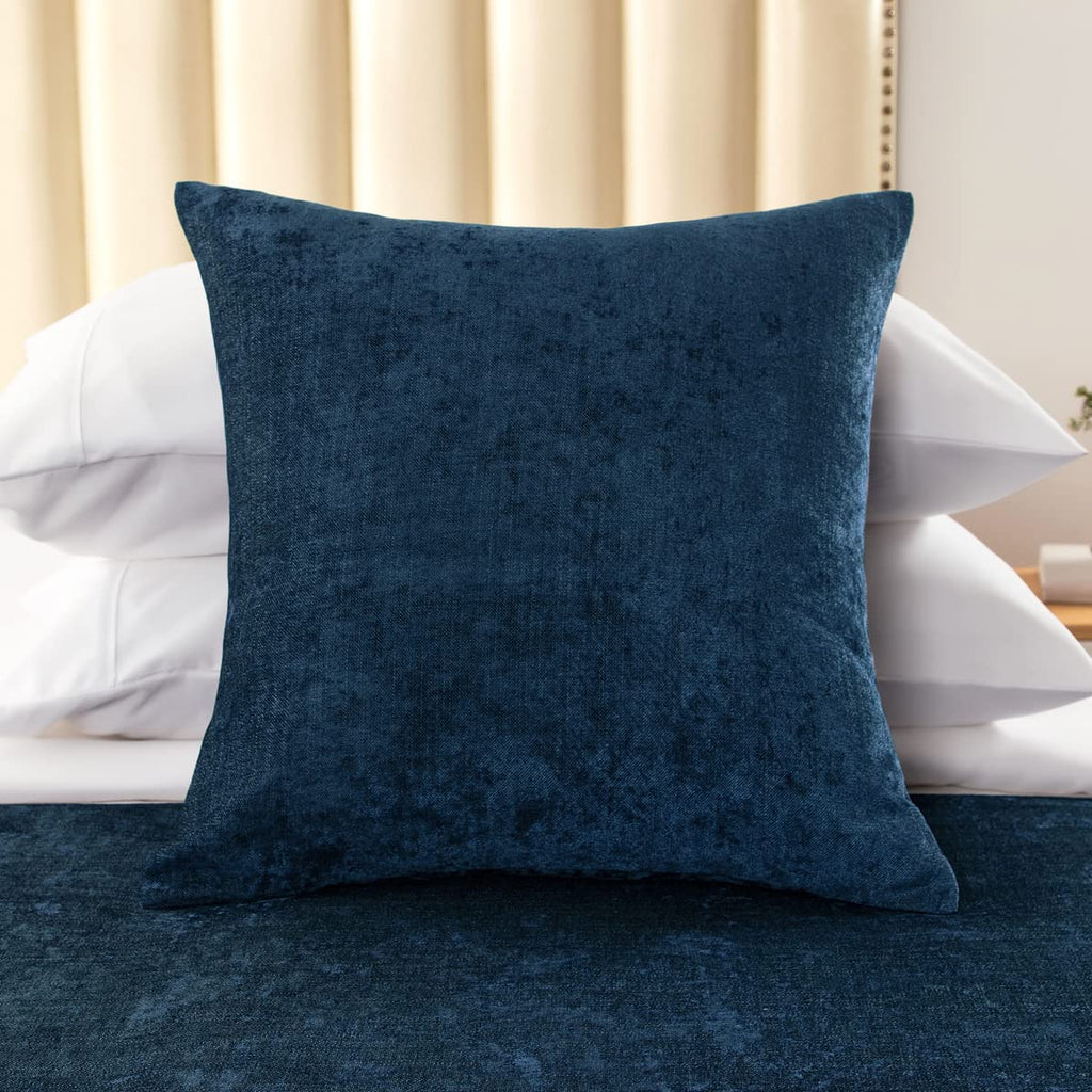 AMBERIS Bed Runner Grey, Chenille Soft No Fading Modern Bed Scarf (Pillowcases Sold Separately)