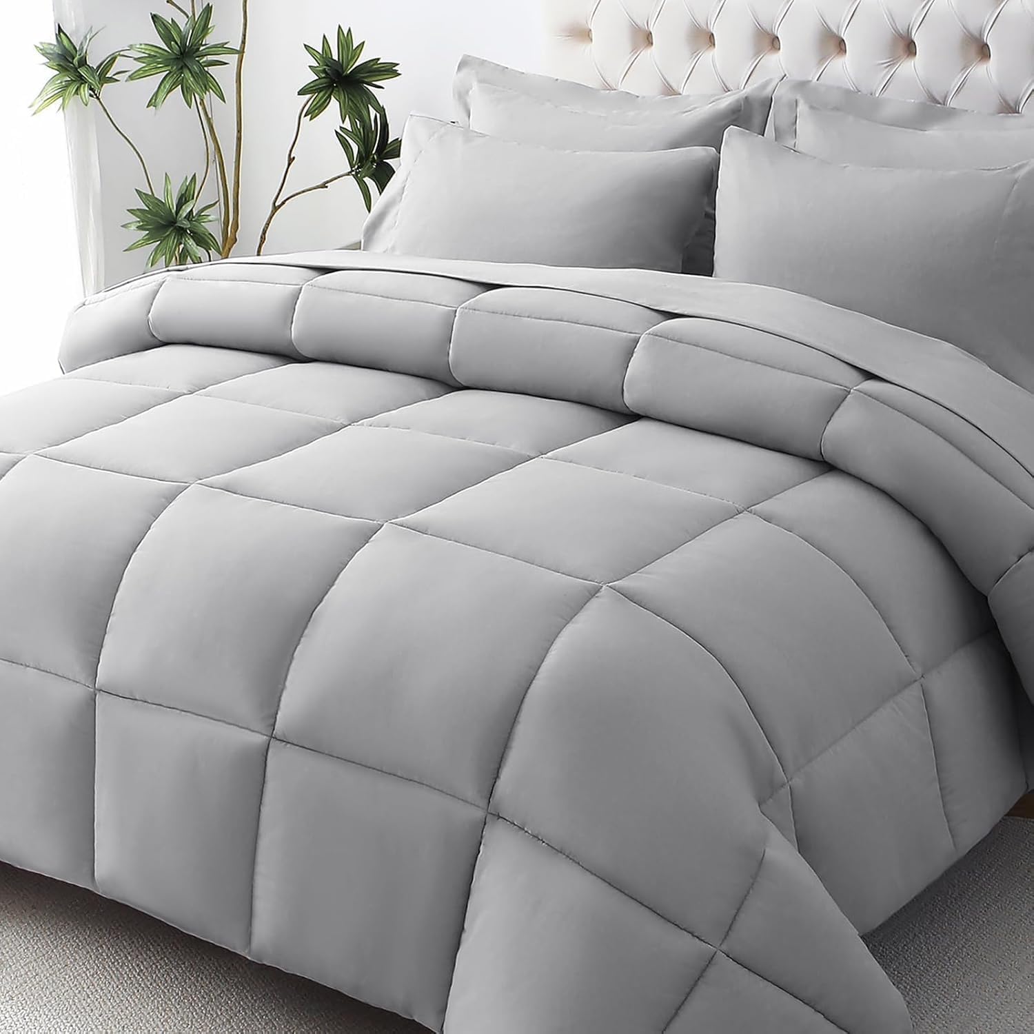 JOLLYVOGUE Queen Comforter Set, Ultra-Soft Bed in a Bag Queen Size 7 Pieces, Oeko-TEX Certified Bedding Set with Down Alternative Comforter, Sheets, Pillowcases & Shams, Black