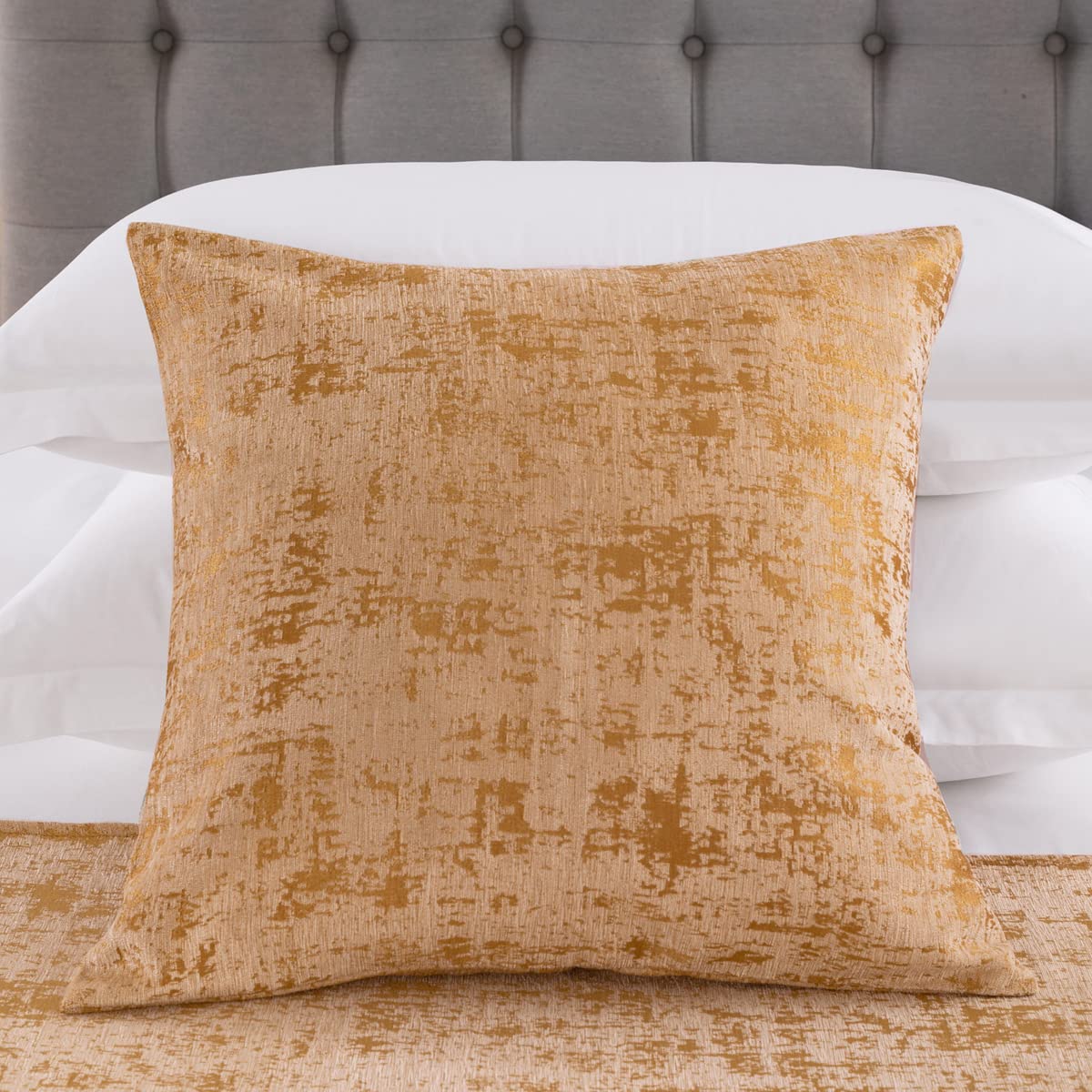 AMBERIS Bed Runner Grey, Chenille Soft No Fading Modern Bed Scarf (Pillowcases Sold Separately)