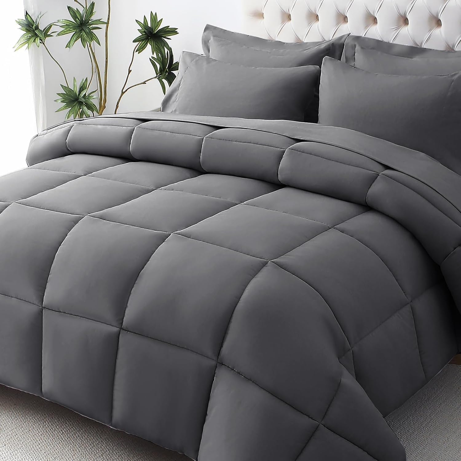 JOLLYVOGUE Queen Comforter Set, Ultra-Soft Bed in a Bag Queen Size 7 Pieces, Oeko-TEX Certified Bedding Set with Down Alternative Comforter, Sheets, Pillowcases & Shams, Black