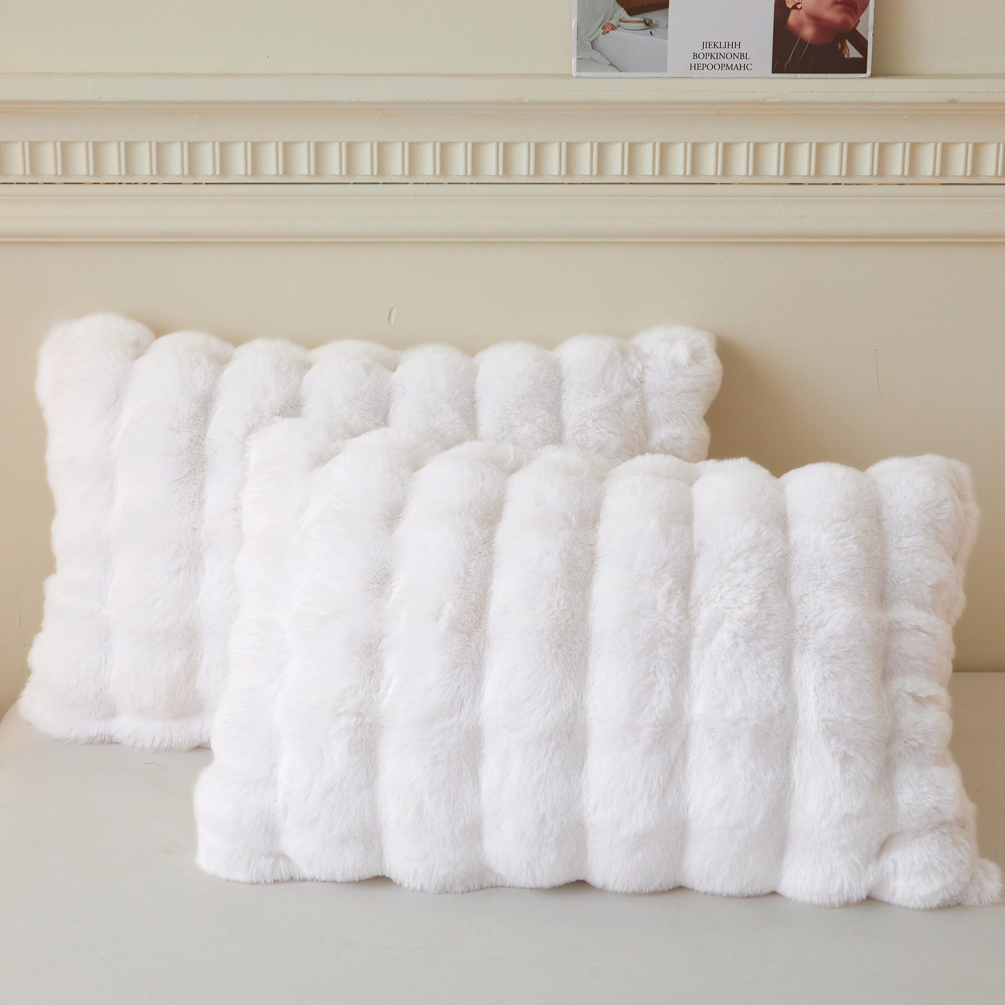LIFEREVO 2 Pack Fluffy Faux Rabbit Fur Pillow Cases, Luxury Soft Plush Shaggy Bubble Pillowcases Standard Size with Zipper Closure, Furry Fuzzy Ivory Long Pillow Shams Bedroom Living Room 20x26, Beige