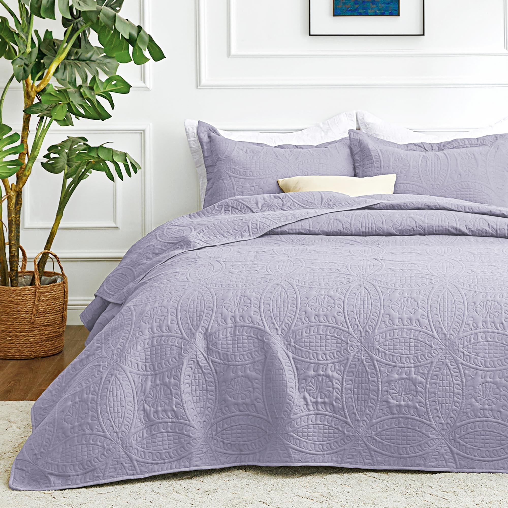 3 Piece Blue Queen Size Coin Pattern Lightweight All Season Quilt Bedspread Set with 2 Pillow Shams