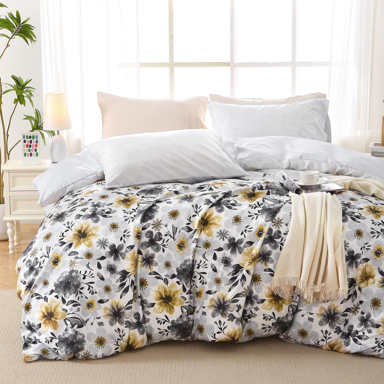 MUXHOMO Duvet Cover Queen Size, Reversible Floral Green Duvet Cover Set with Zipper Closure, 3 Pieces Botanical Patterns Soft Microfiber Bedding Set with 4 Ties (90"x90", 2 Pillow Cases)