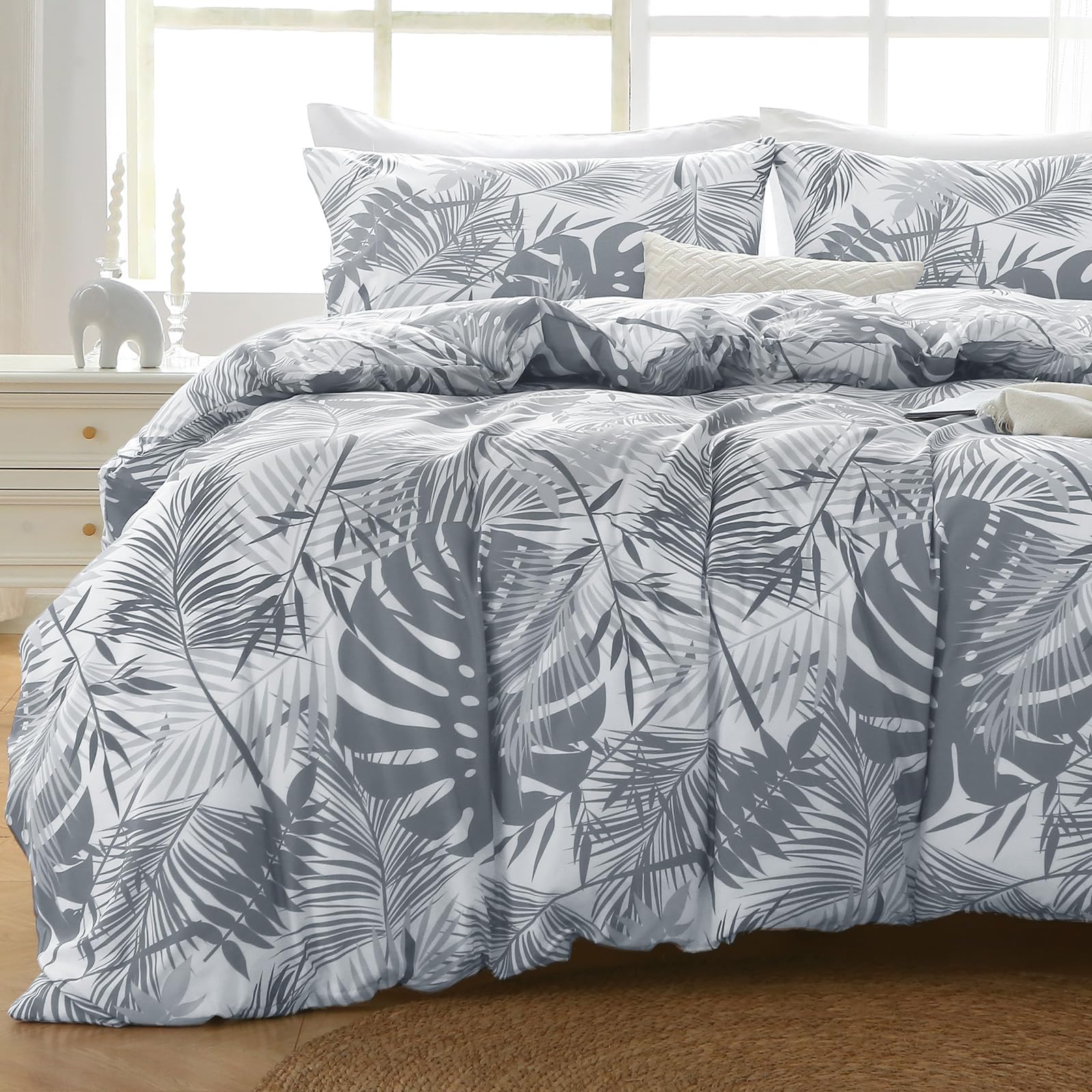 MUXHOMO Duvet Cover Queen Size, Reversible Floral Green Duvet Cover Set with Zipper Closure, 3 Pieces Botanical Patterns Soft Microfiber Bedding Set with 4 Ties (90"x90", 2 Pillow Cases)