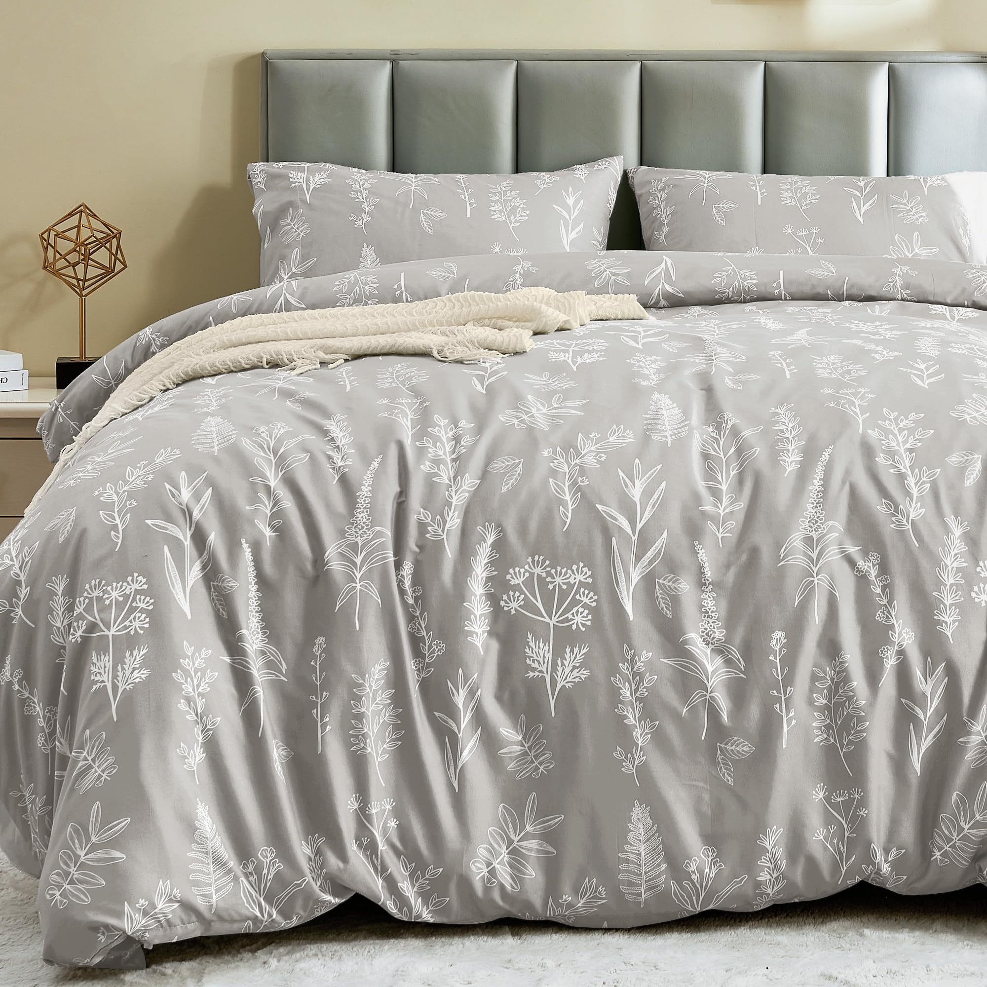 MUXHOMO Duvet Cover Queen Size, Reversible Floral Green Duvet Cover Set with Zipper Closure, 3 Pieces Botanical Patterns Soft Microfiber Bedding Set with 4 Ties (90"x90", 2 Pillow Cases)