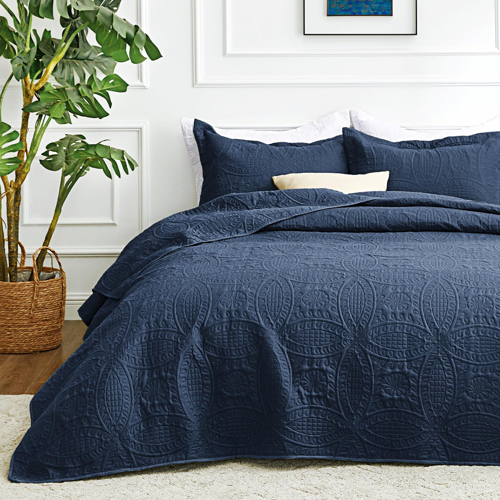 3 Piece Blue Queen Size Coin Pattern Lightweight All Season Quilt Bedspread Set with 2 Pillow Shams