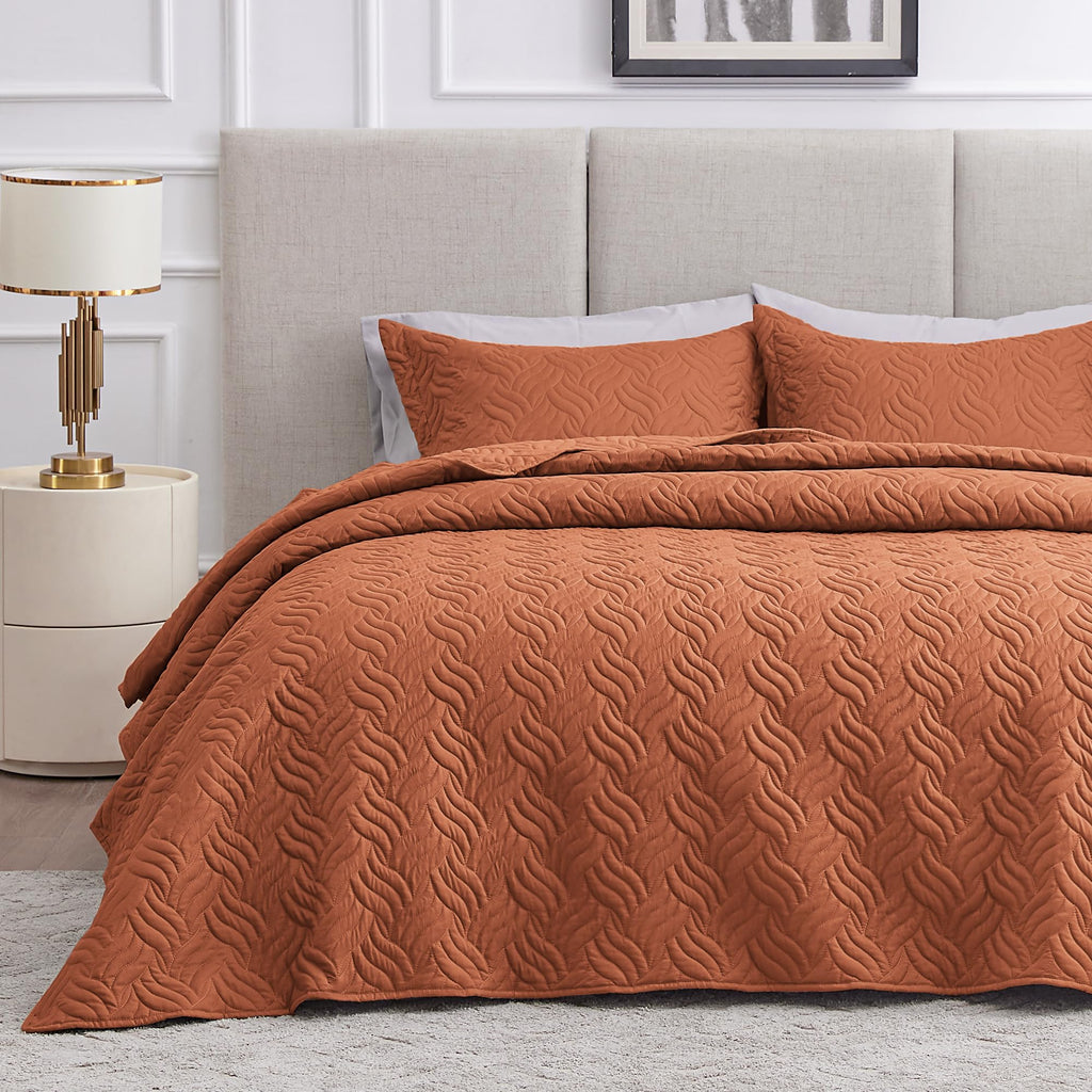 3 Piece Blue Queen Size Coin Pattern Lightweight All Season Quilt Bedspread Set with 2 Pillow Shams