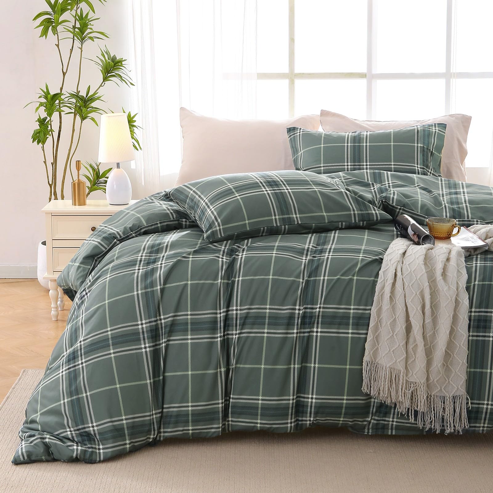 MUXHOMO Duvet Cover Queen Size, Reversible Floral Green Duvet Cover Set with Zipper Closure, 3 Pieces Botanical Patterns Soft Microfiber Bedding Set with 4 Ties (90"x90", 2 Pillow Cases)