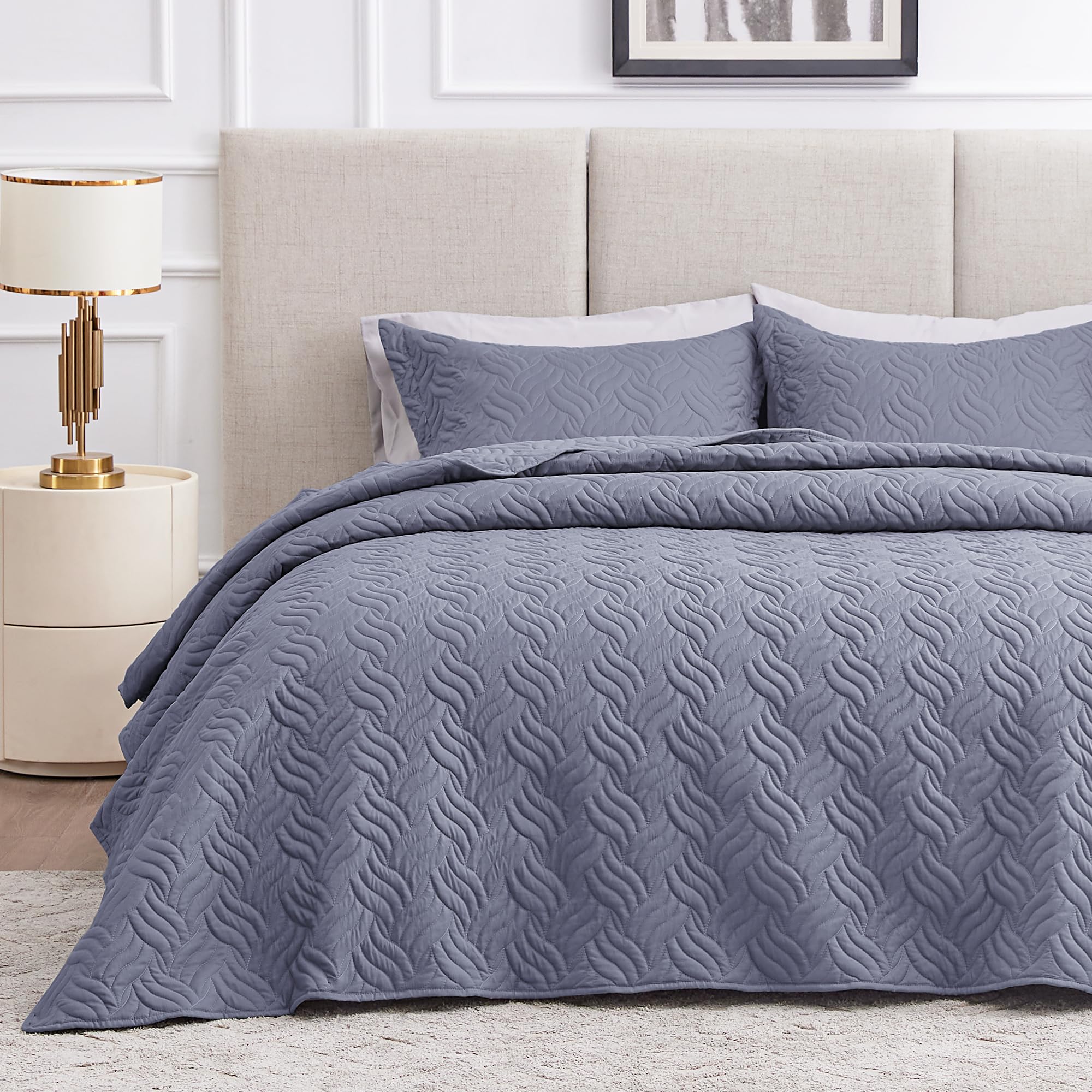 3 Piece Blue Queen Size Coin Pattern Lightweight All Season Quilt Bedspread Set with 2 Pillow Shams