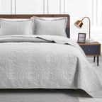 3 Piece Blue Queen Size Coin Pattern Lightweight All Season Quilt Bedspread Set with 2 Pillow Shams