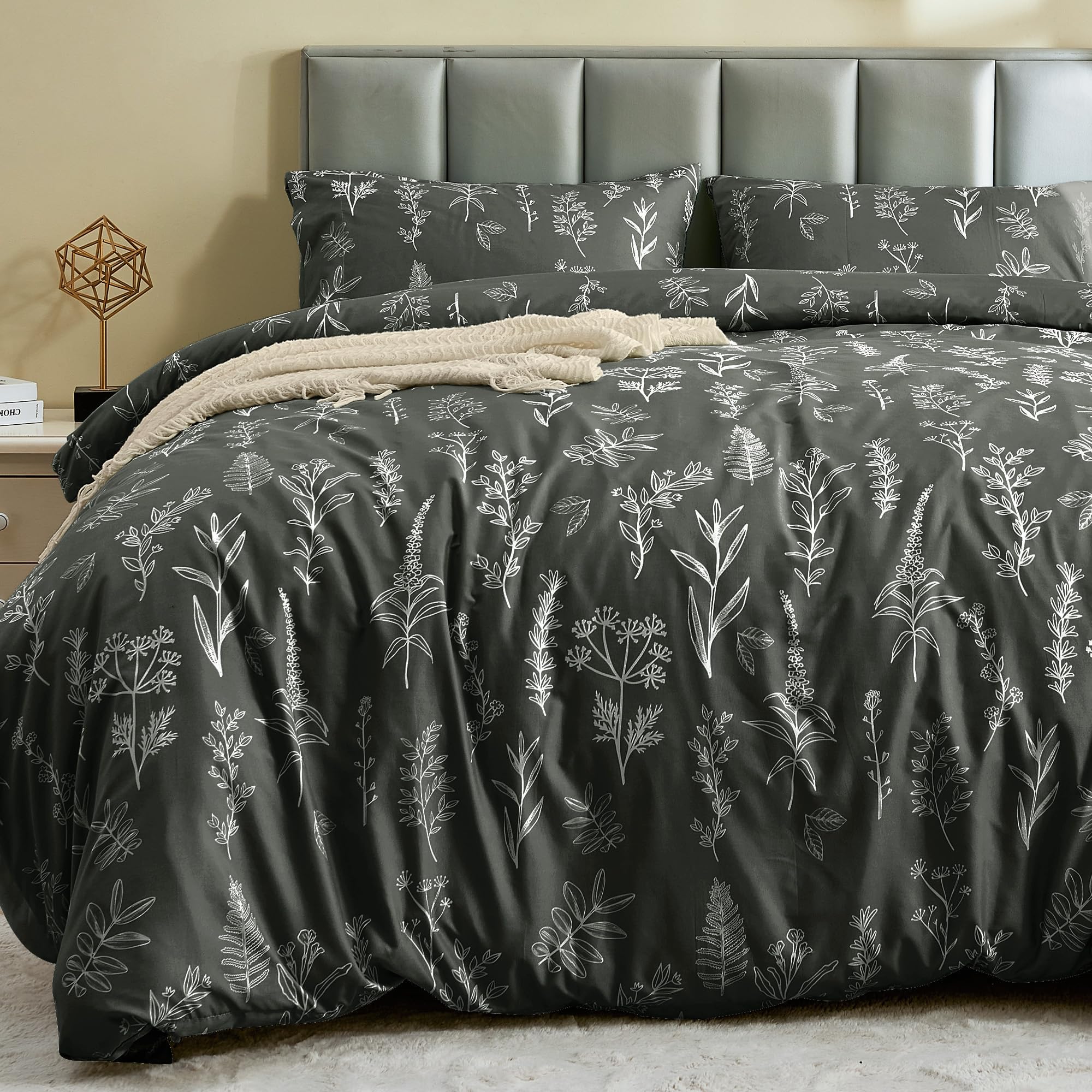 MUXHOMO Duvet Cover Queen Size, Reversible Floral Green Duvet Cover Set with Zipper Closure, 3 Pieces Botanical Patterns Soft Microfiber Bedding Set with 4 Ties (90"x90", 2 Pillow Cases)