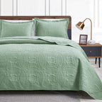3 Piece Blue Queen Size Coin Pattern Lightweight All Season Quilt Bedspread Set with 2 Pillow Shams