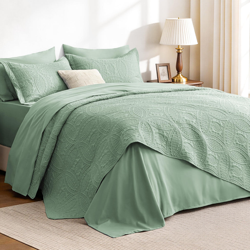 3 Piece Blue Queen Size Coin Pattern Lightweight All Season Quilt Bedspread Set with 2 Pillow Shams